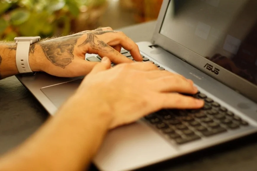 Asus Laptop Screen Flickering: 10 Proven Fixes